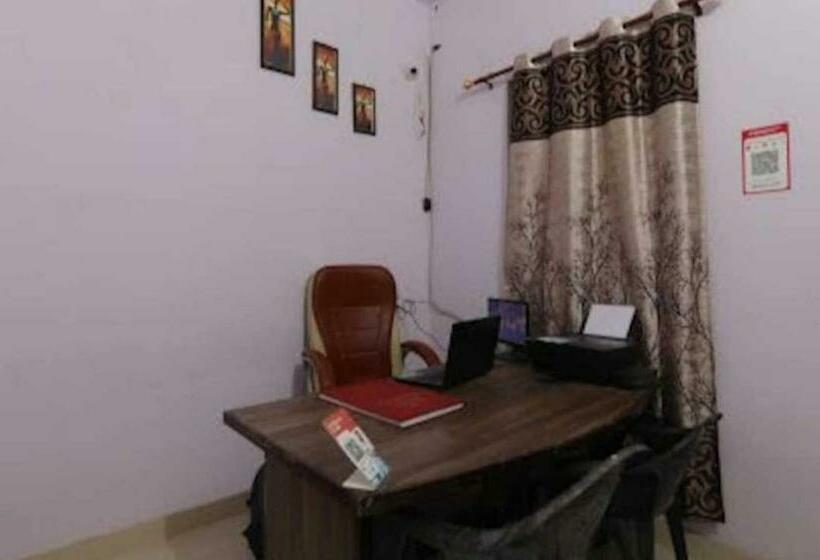 Oyo Hotel Akki Plaza