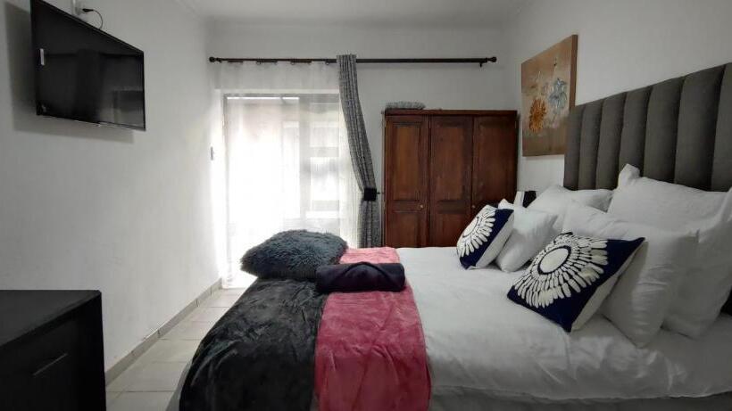 펜션 S & S Village Guest House