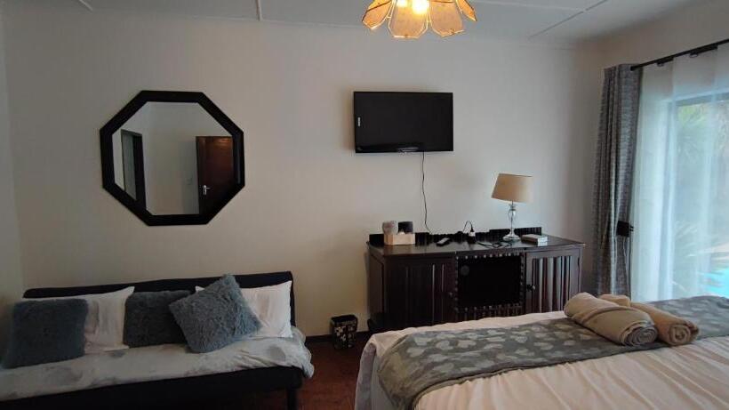 بنسيون S & S Village Guest House