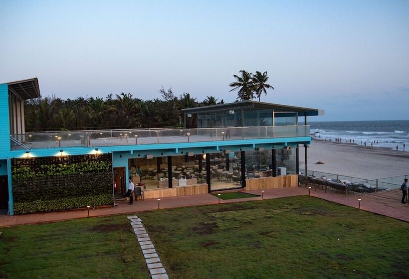 אתר נופש Tan N Sand