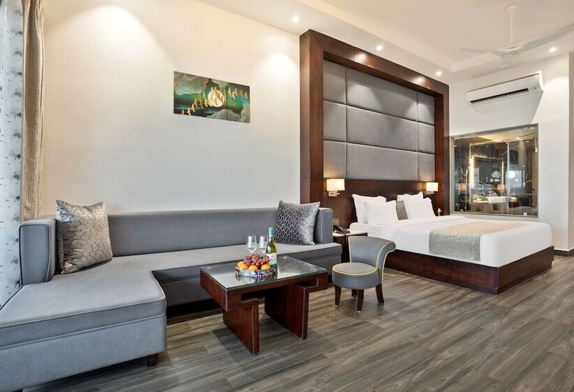 אתר נופש Tan N Sand