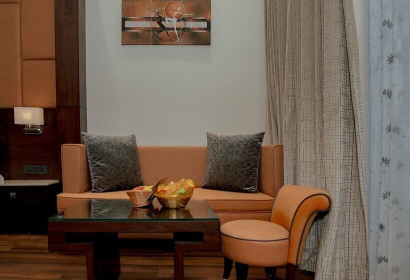 אתר נופש Tan N Sand