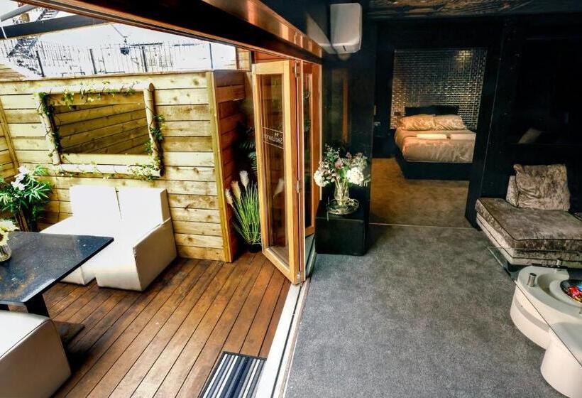 The Sea Lounge Accomodation