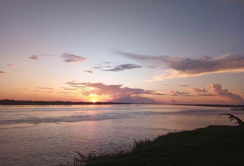 فندق صغير Leticias Guest House