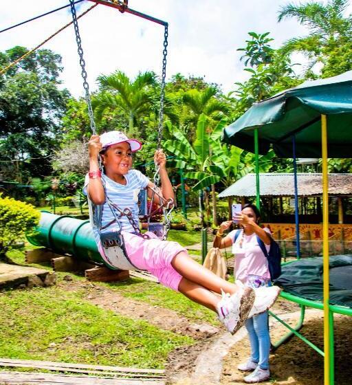 Eco Hotel Boutique En Ecoparque Chinauta, Piscina, Granja, Juegos