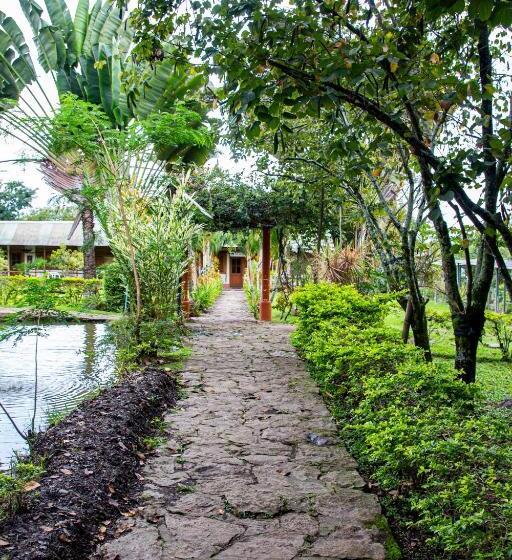 Eco Hotel Boutique En Ecoparque Chinauta, Piscina, Granja, Juegos