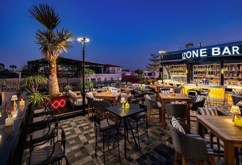 Grand Hotel Du Lac Hanoi