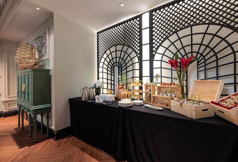 Grand Hotel Du Lac Hanoi