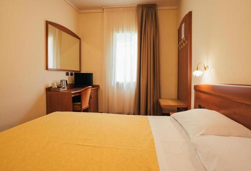 호텔 Albergo Canè