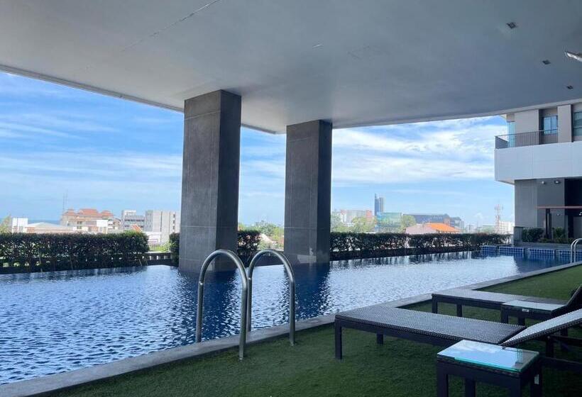 酒店 Citiresort @sea Sriracha