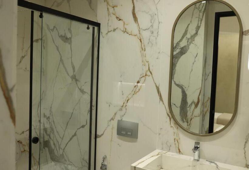 בית מלון כפרי Comfort Suites