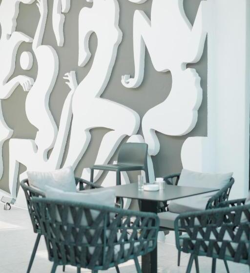 בית מלון כפרי Comfort Suites