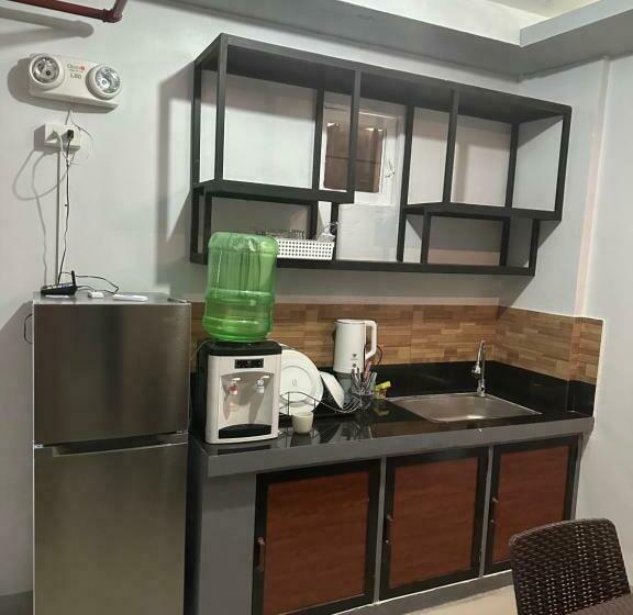 מלון כמוסות Block 7 Dormitelle   Balanga City