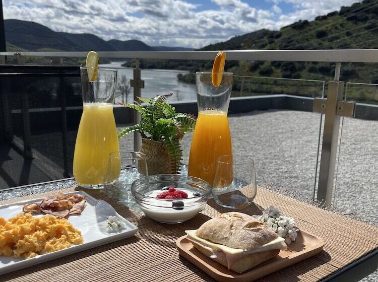 בית מלון כפרי Douro Visit House