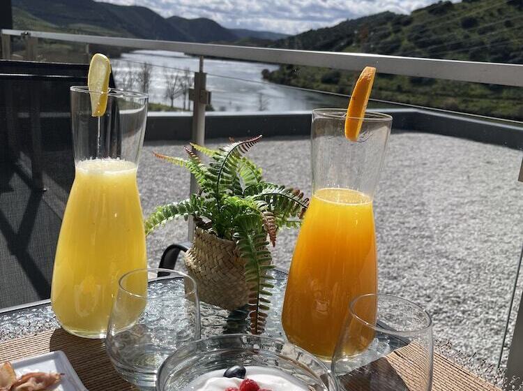 בית מלון כפרי Douro Visit House