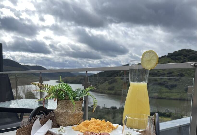 בית מלון כפרי Douro Visit House