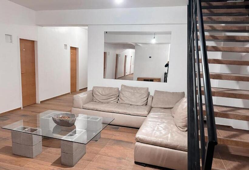 فندق Hostel Inside Santiago