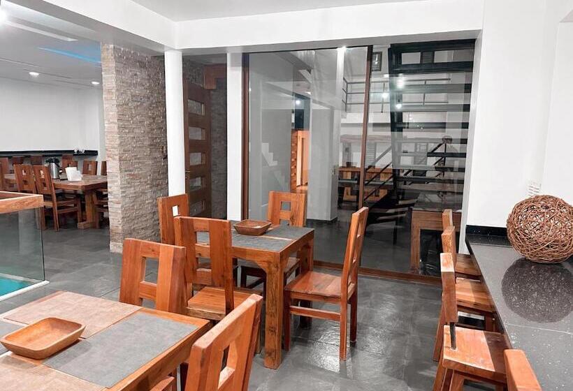 فندق Hostel Inside Santiago