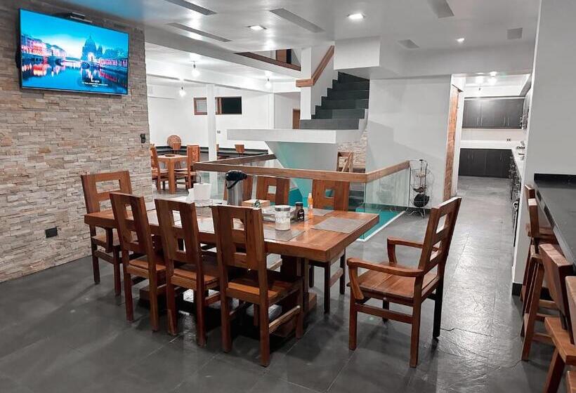 فندق Hostel Inside Santiago