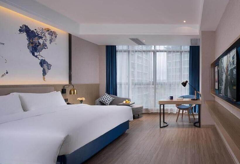 Kyriad Marvelous Hotel Hezhou Wanda Plaza