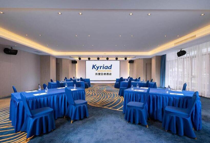 Kyriad Marvelous Hotel Hezhou Wanda Plaza