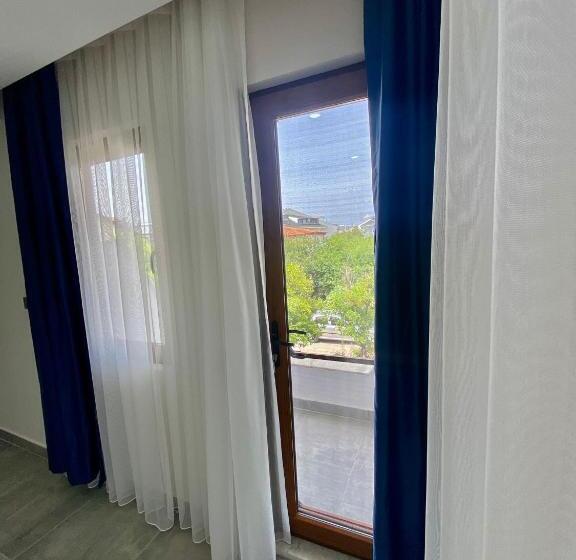 هتل La Sorella Butik