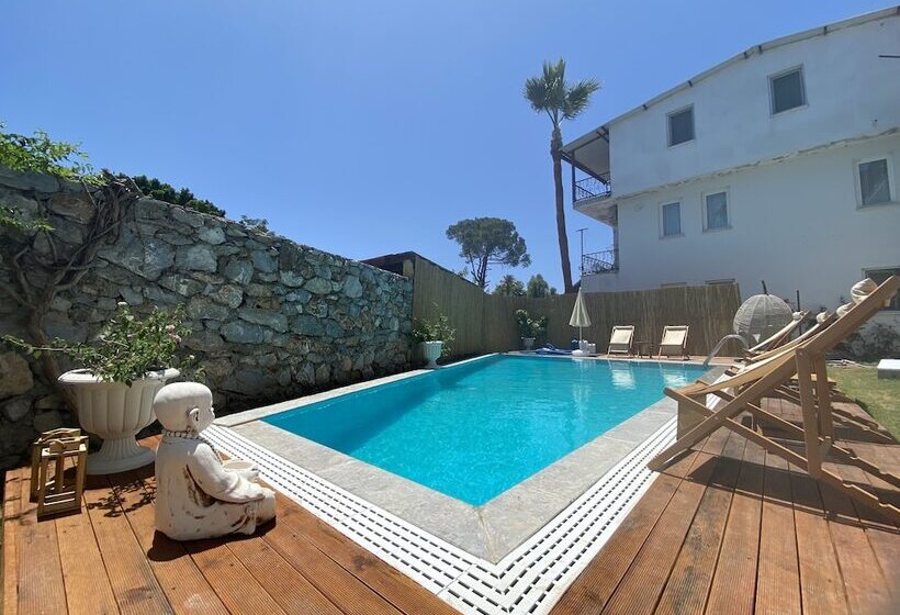 هتل La Sorella Butik