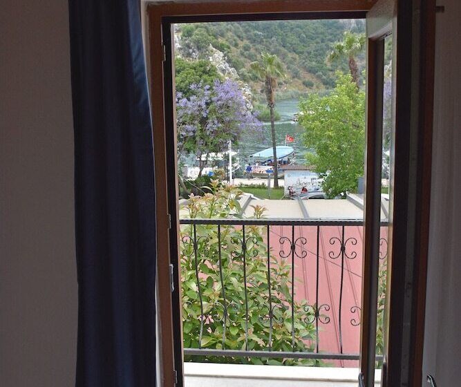 هتل La Sorella Butik