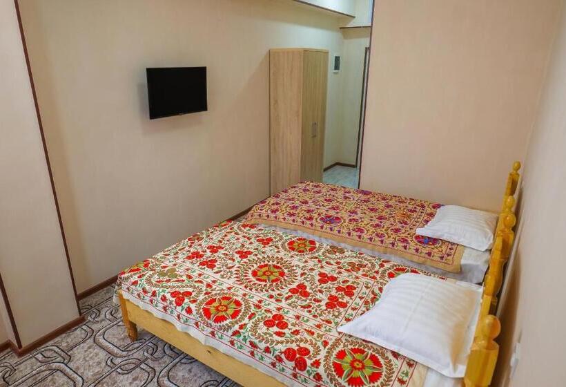 בית מלון כפרי Latif