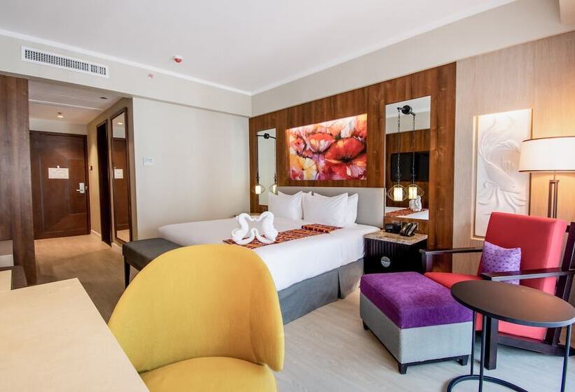 בית מלון כפרי Mandarin Bay Resort And Spa
