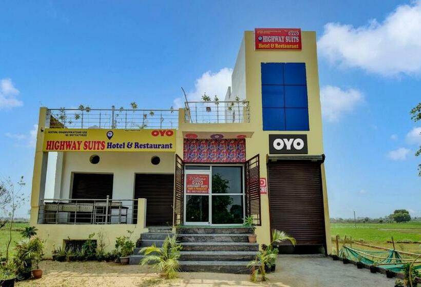 ホテル Oyo Flagship Highway Suites