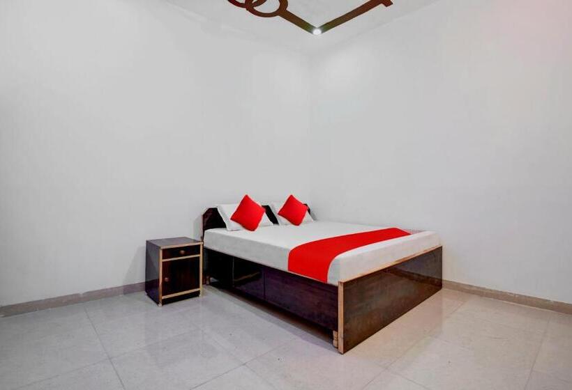 ホテル Oyo Flagship Highway Suites