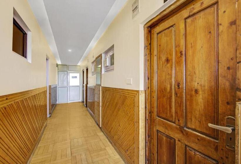 هتل Oyo Flagship The Green Park Shimla