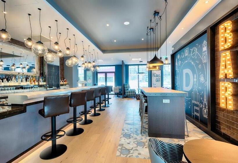 호텔 Premier Inn Darmstadt City Centre