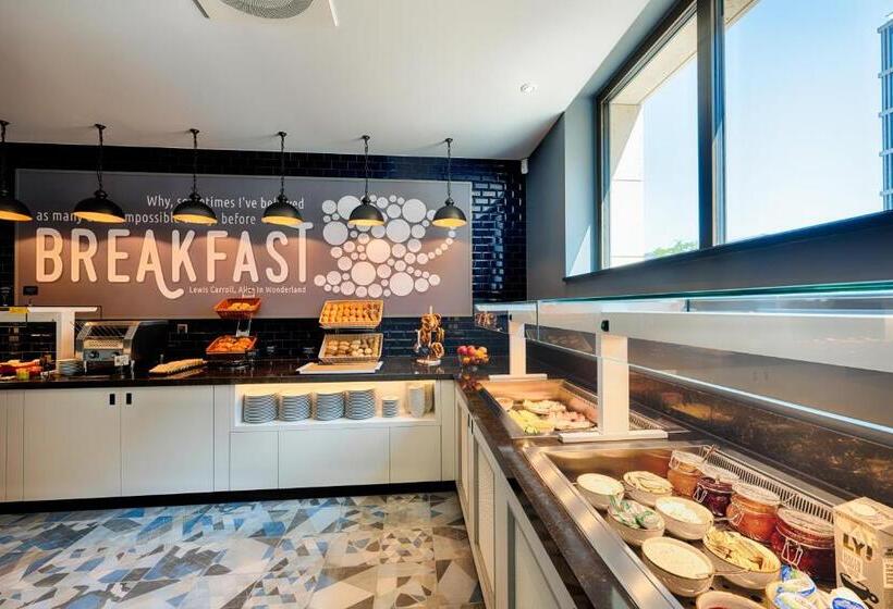 호텔 Premier Inn Darmstadt City Centre