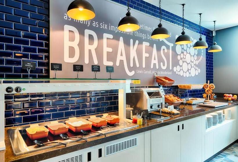 호텔 Premier Inn Darmstadt City Centre