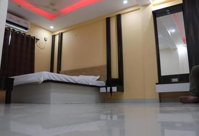 酒店 Rama Royal Resorts