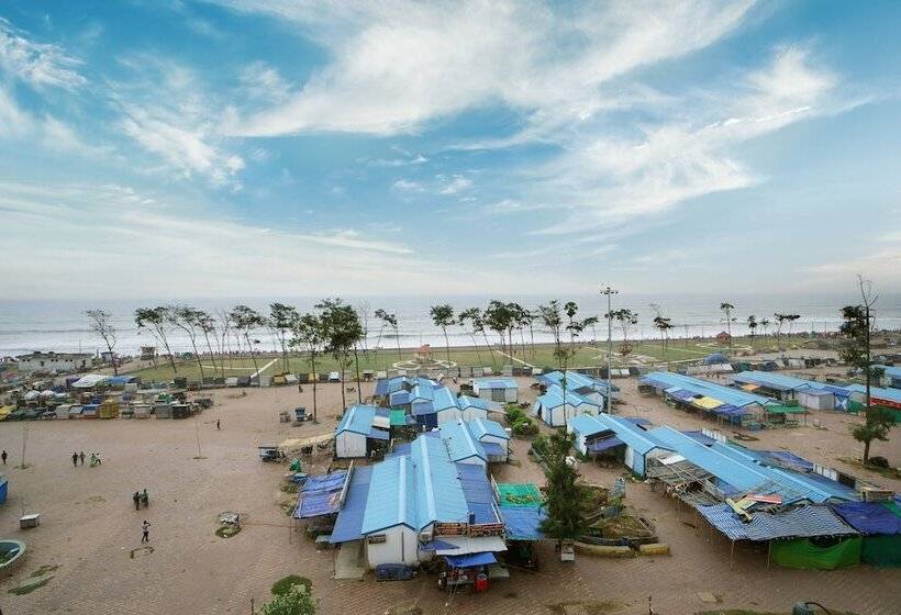 Отель Royal Sea View