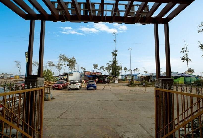 Отель Royal Sea View