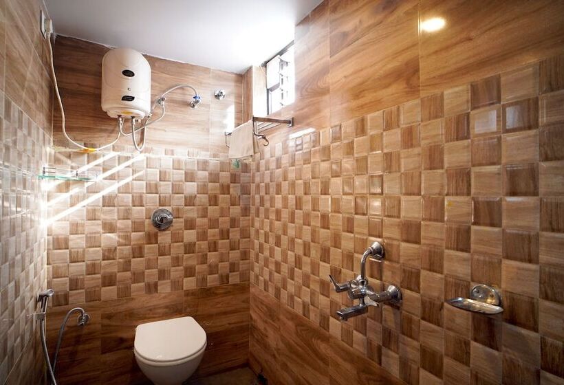 Отель Royal Sea View