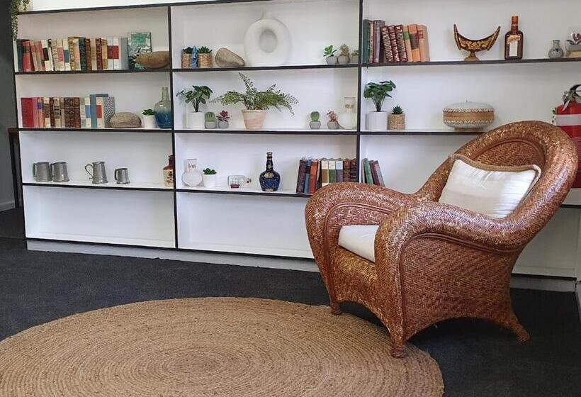 בית מלון כפרי Talbingo Lodge   Selwyn Accommodation