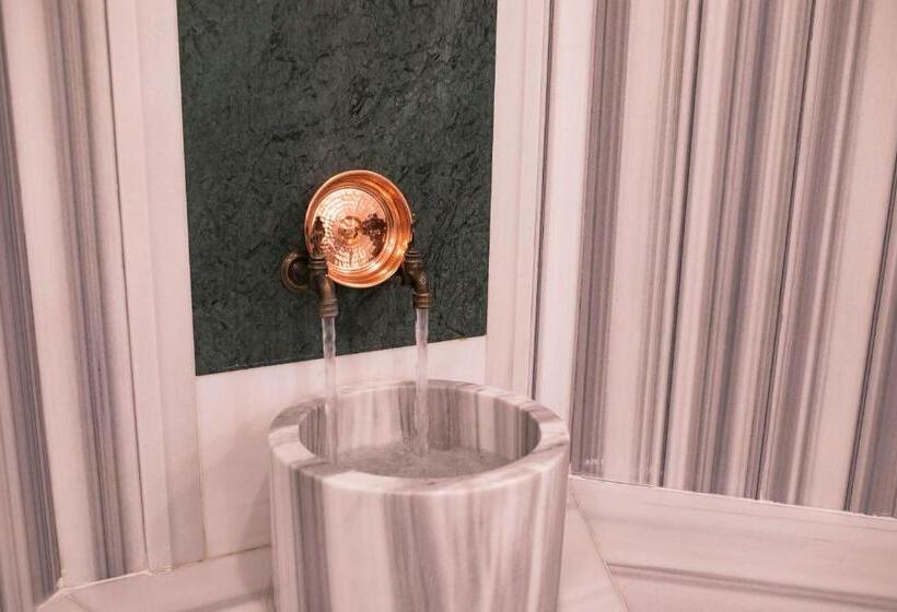 The Green Oasis Otel Spa