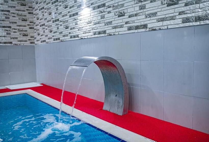 The Green Oasis Otel Spa