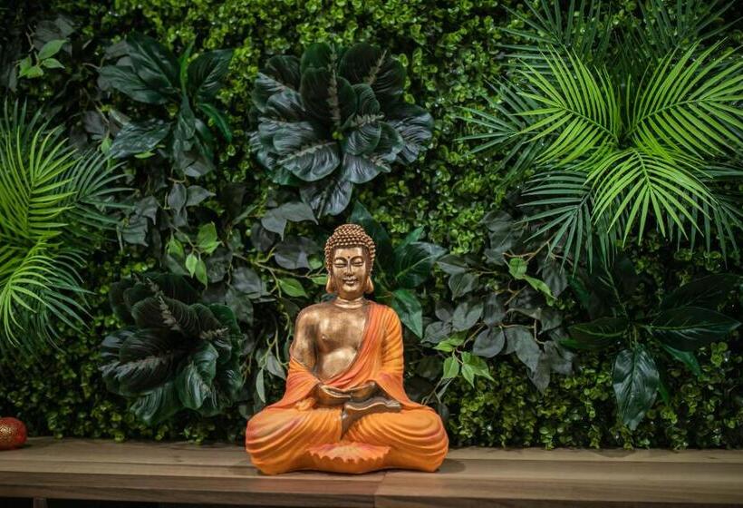 The Green Oasis Otel Spa