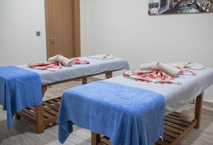 The Green Oasis Otel Spa