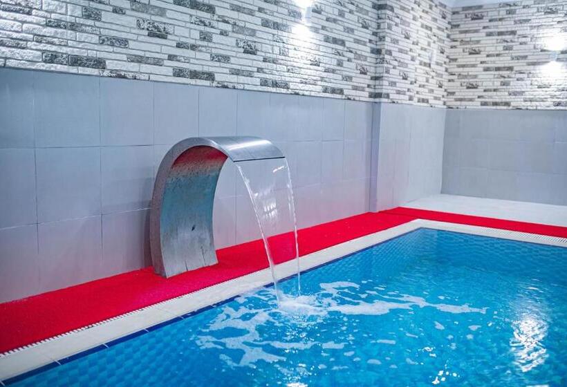 The Green Oasis Otel Spa