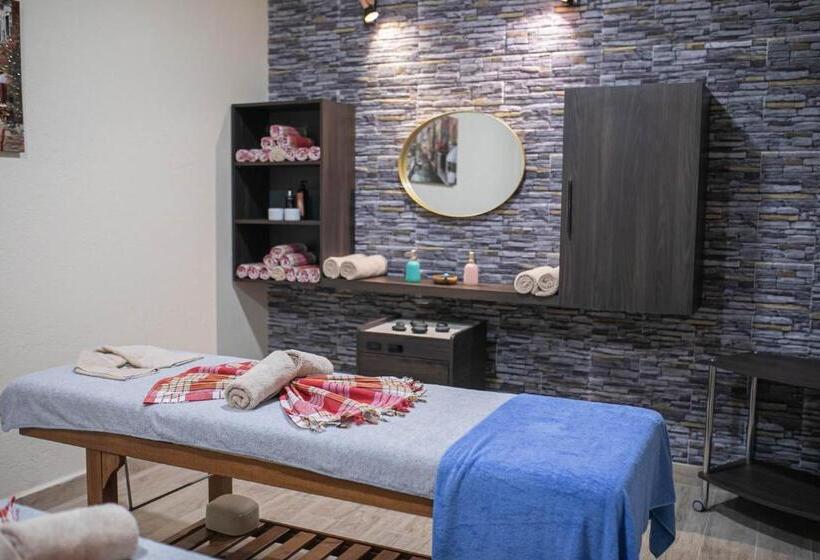 The Green Oasis Otel Spa