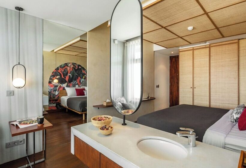 בית מלון כפרי The Isvara By Cove