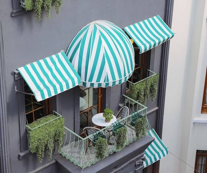 ホテル Taksim Istiklal Street Yamalya