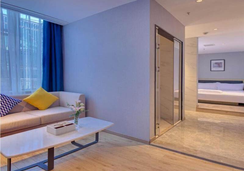 Kyriad Hotel Pingxiang Wanlong Bay Branch